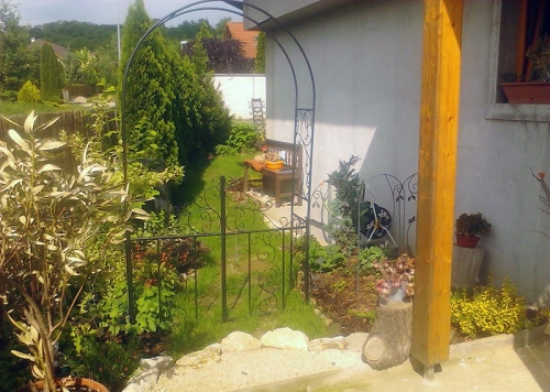 Oblouk na růže s dvířky GS15198